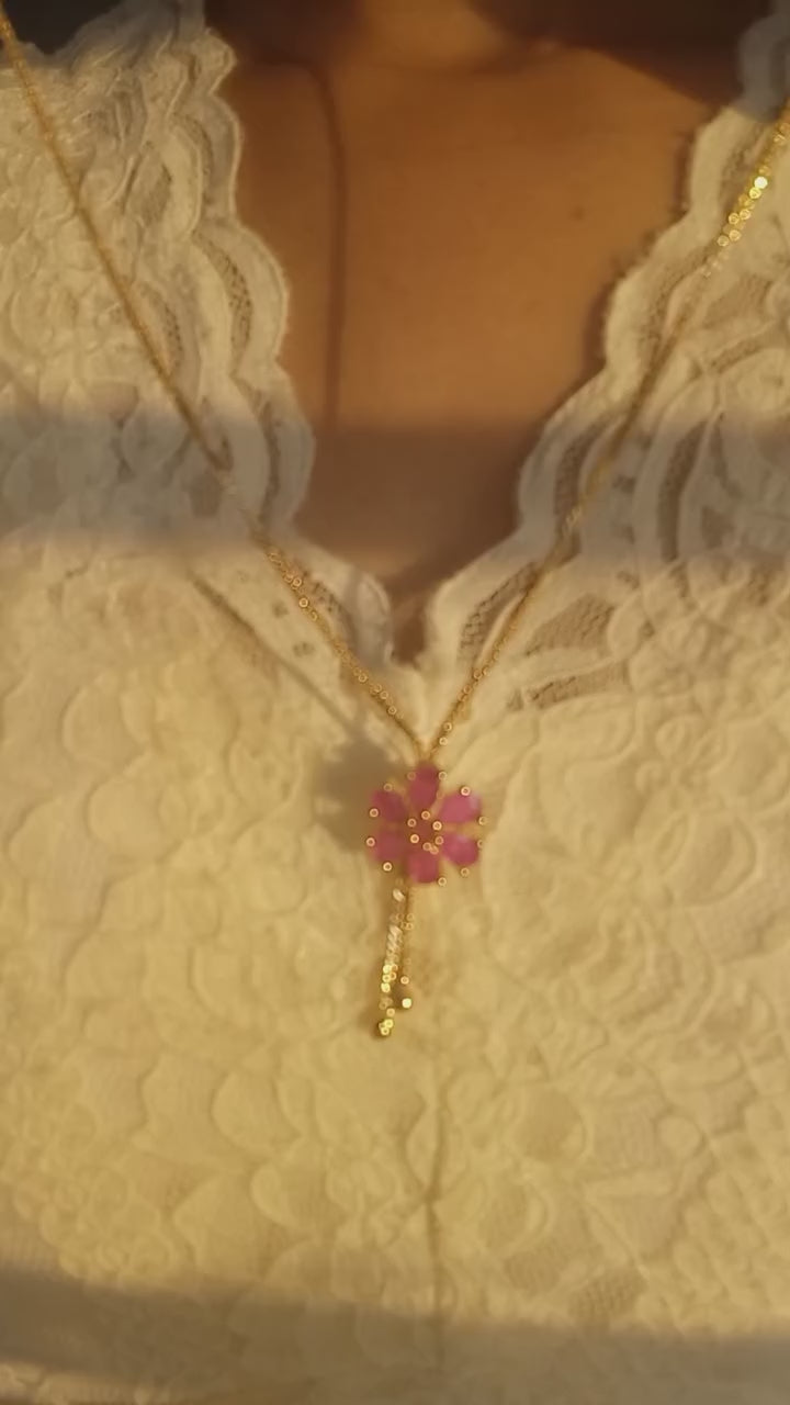 Daily wear simple AD Flower Design pendent neck chain
Code : GS3