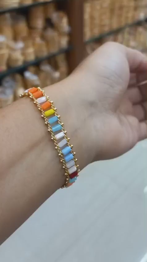 Daily wear premium gold plated multi color hand chain
Code : Hand3