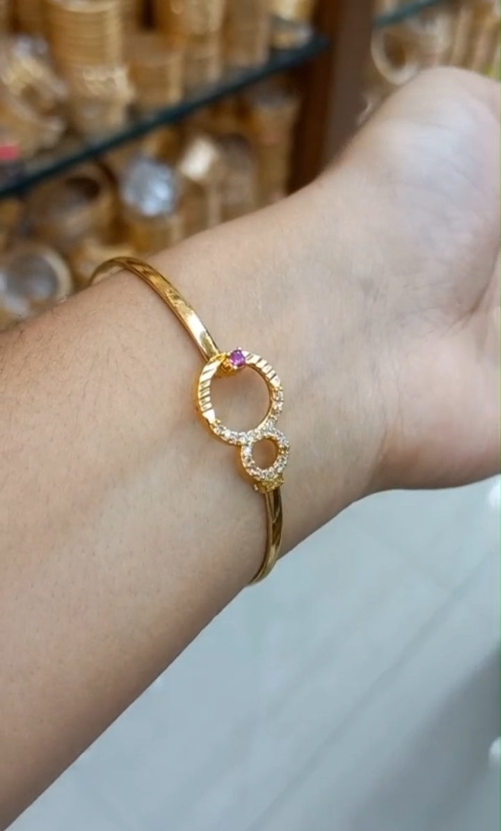 Daily wear premium plated AD bangle 

Code : BanglePP Jewel byjuwaan